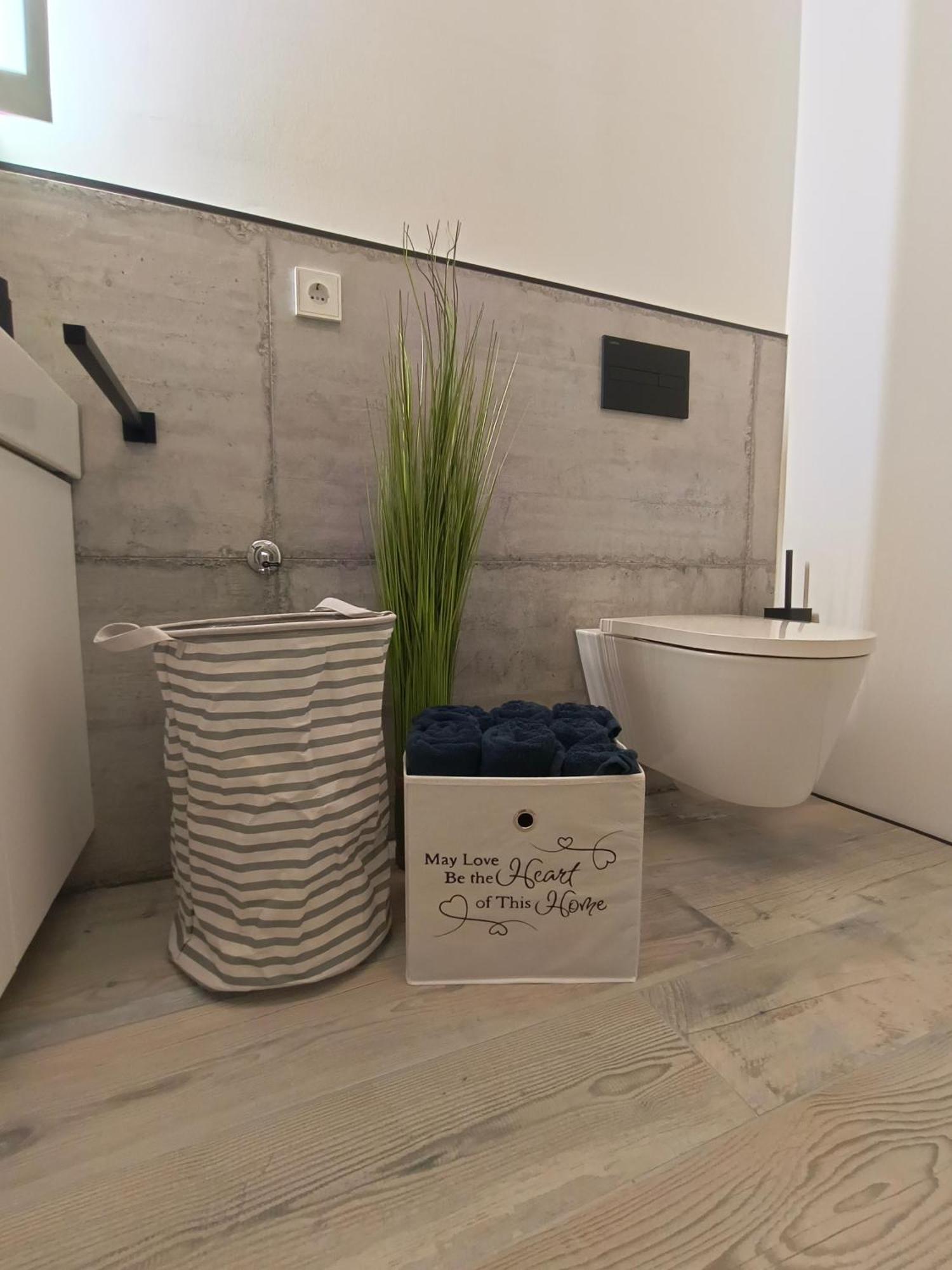 Wohlfuehl-Ferienwohnung "Igelnest" Vorderelsenwang エクステリア 写真